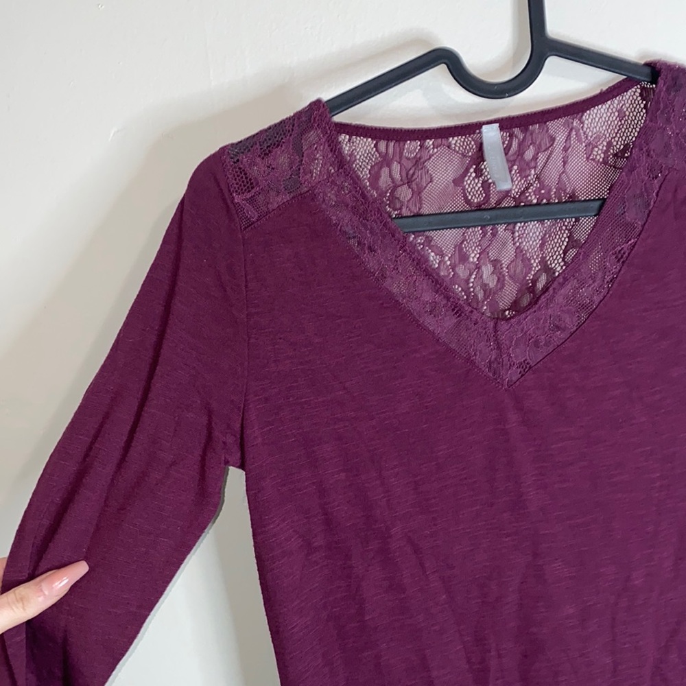 🪿Vanity Maroon lace detail dress! - Picture 1 of 7